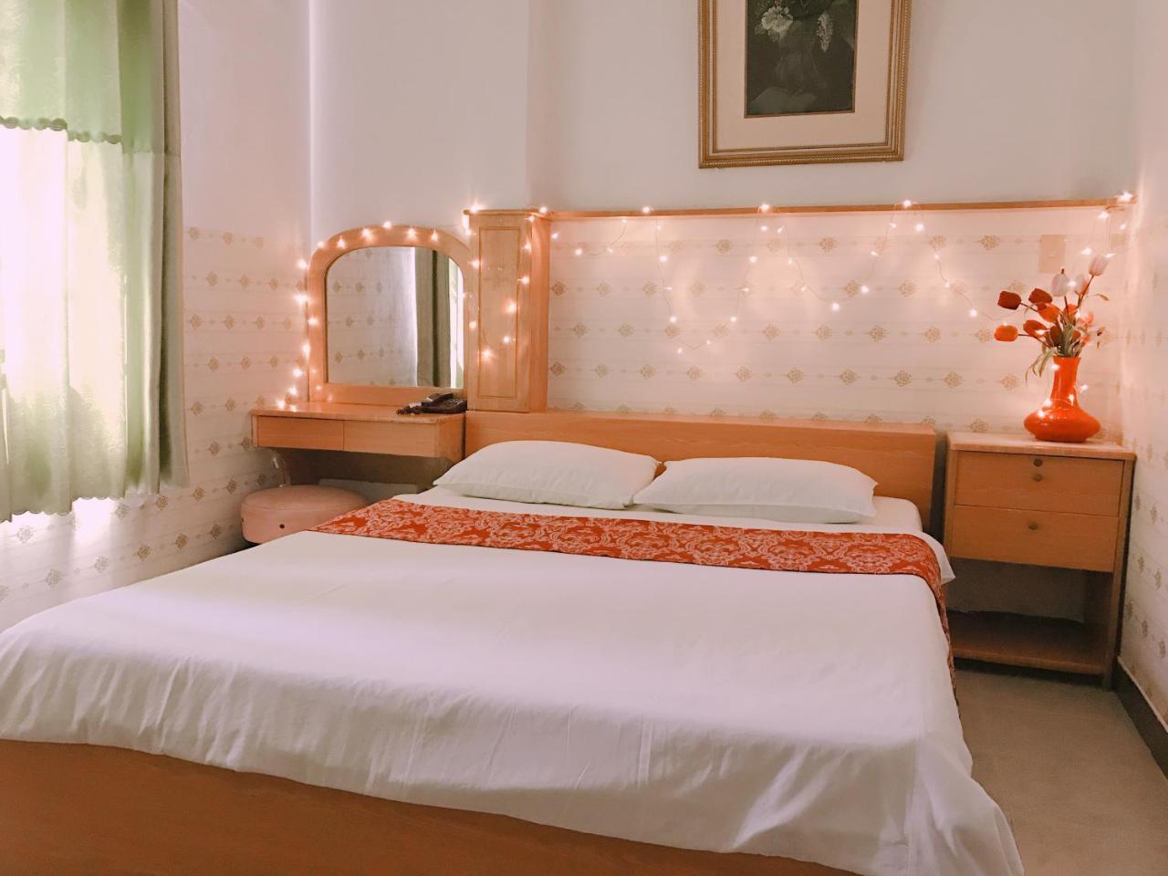 Thinh Vuong Hotel Ho Chi Minh City Exterior photo