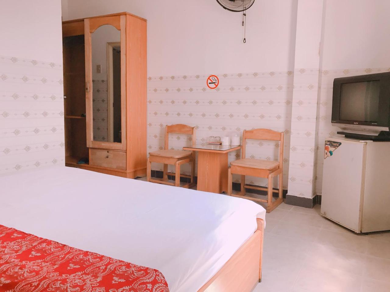 Thinh Vuong Hotel Ho Chi Minh City Exterior photo